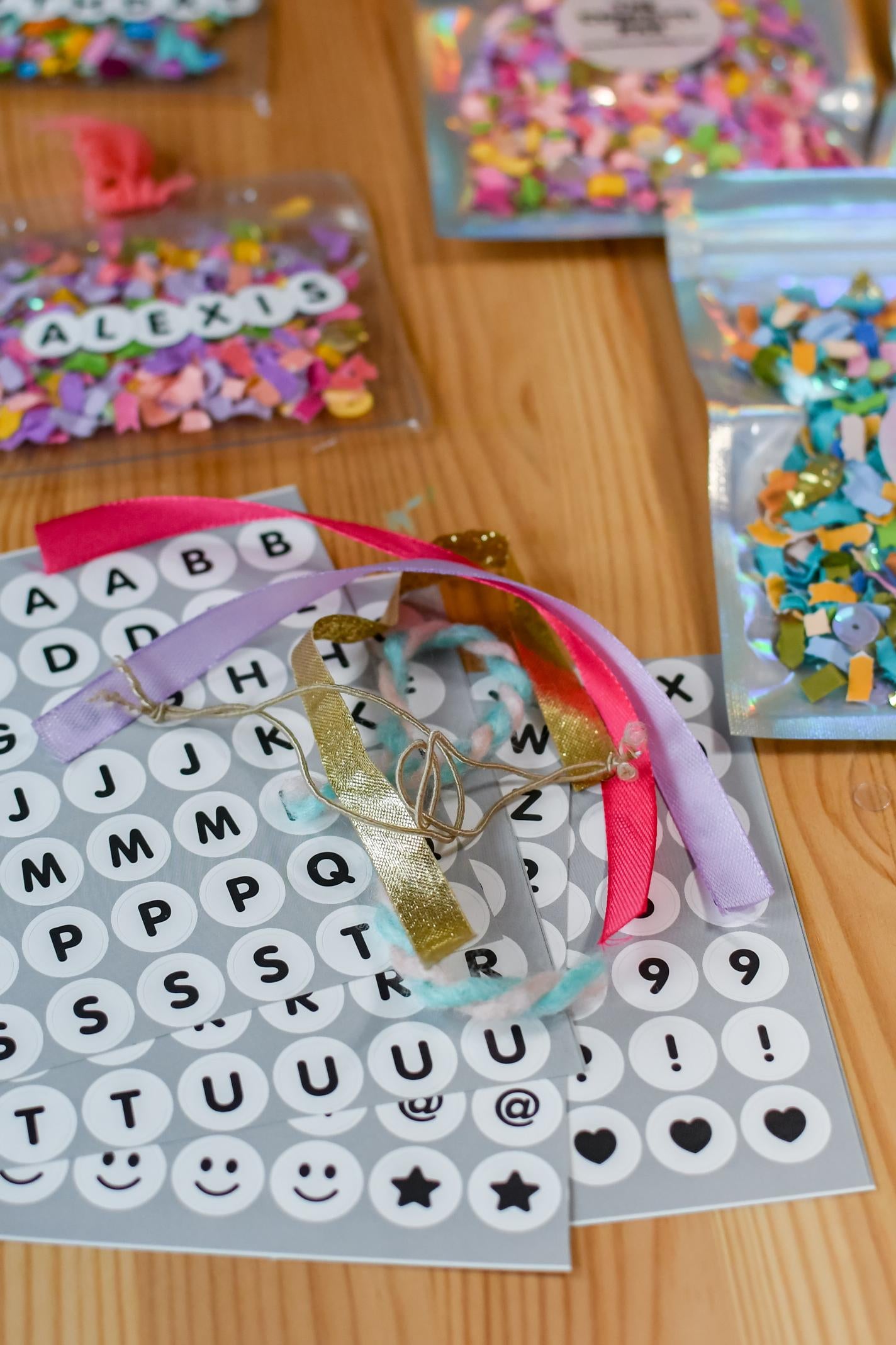 DIY Confetti Gift Tag Kit