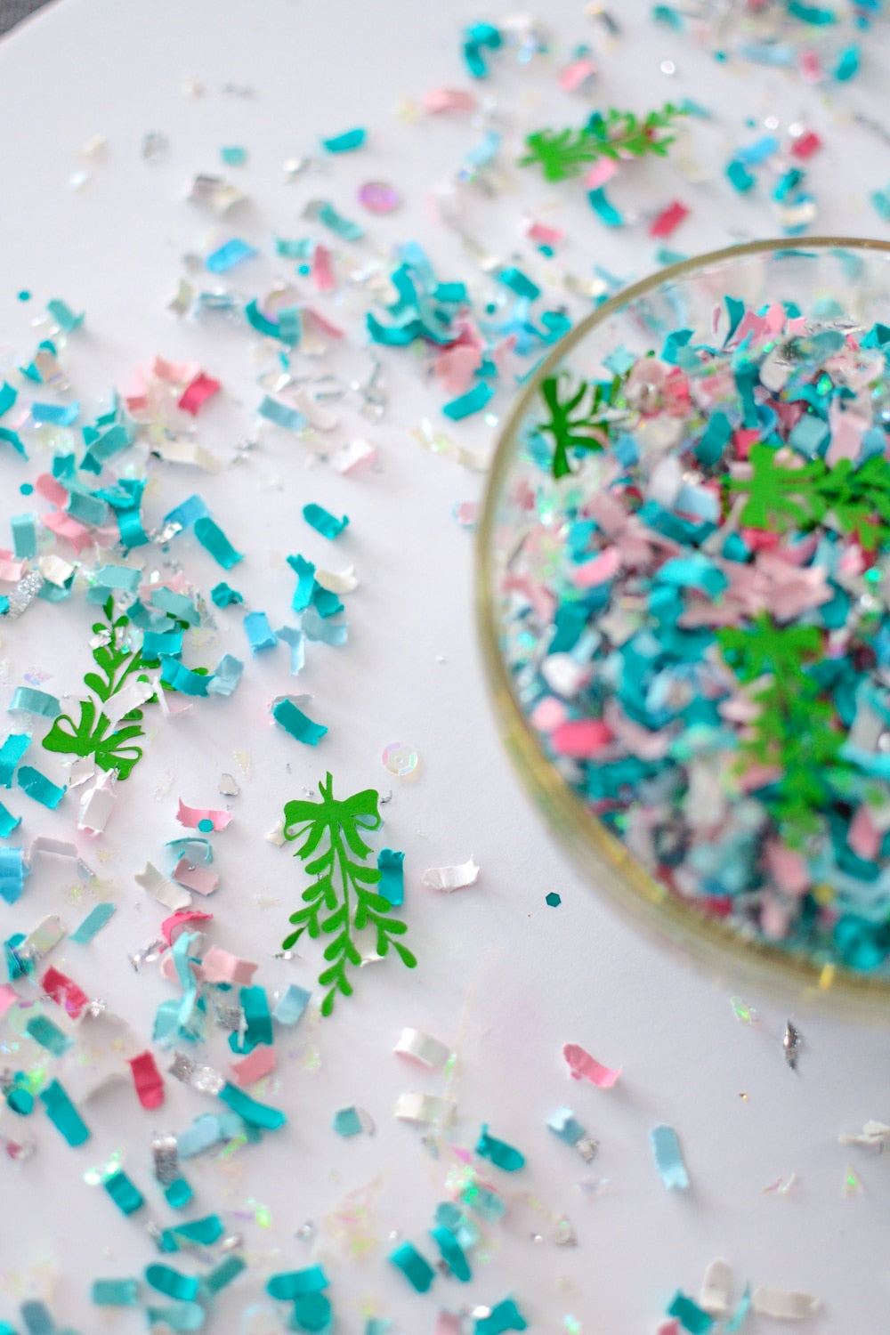 Meet Me Under the Mistletoe Confetti Mix