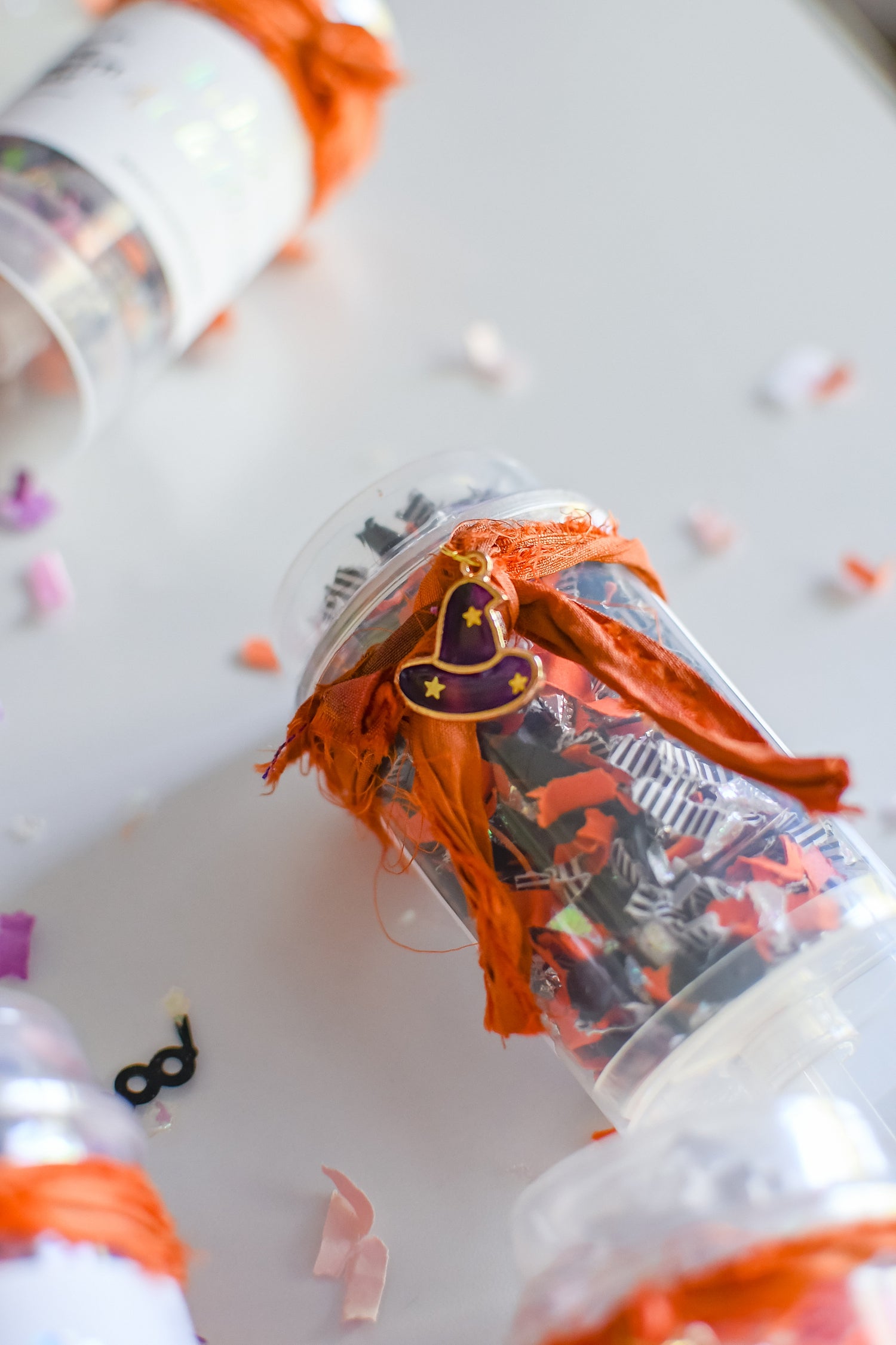 Happy Halloween Confetti Poppers