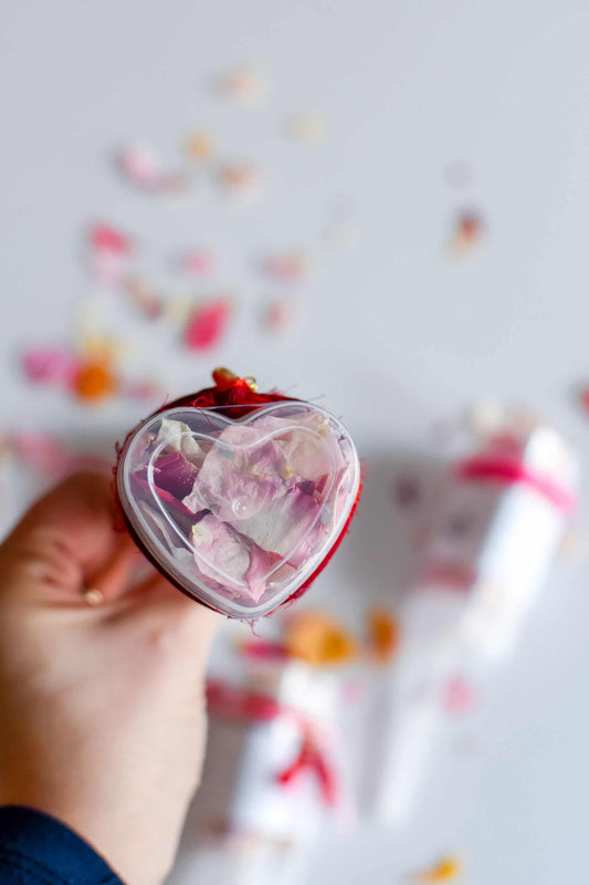Heart Shaped Valentine's Day Confetti Poppers